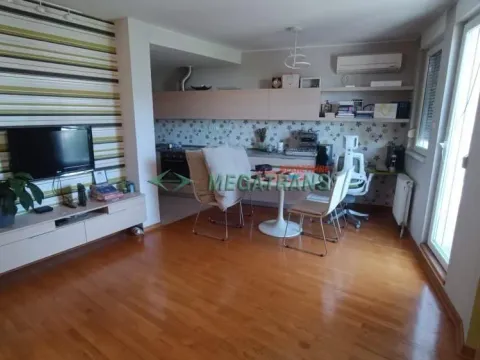Stan in Grbavica