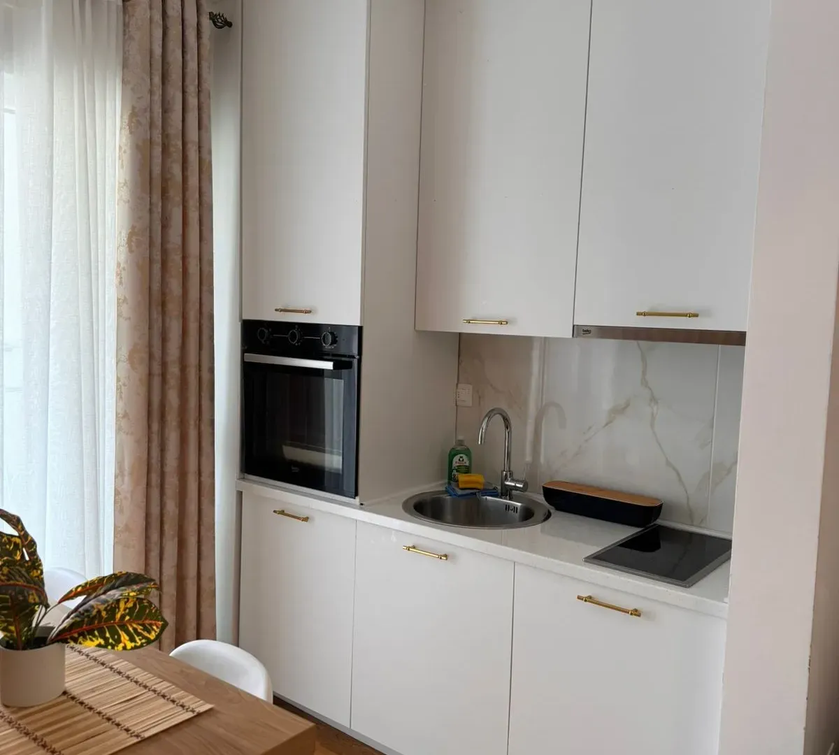 Rent, one bedroom apartment, 40m², Bečići, Budva