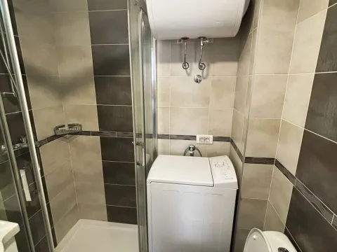 Prodaja, četvorosoban stan, 84m², Lion, Zvezdara Sve Podlokacije - image 5