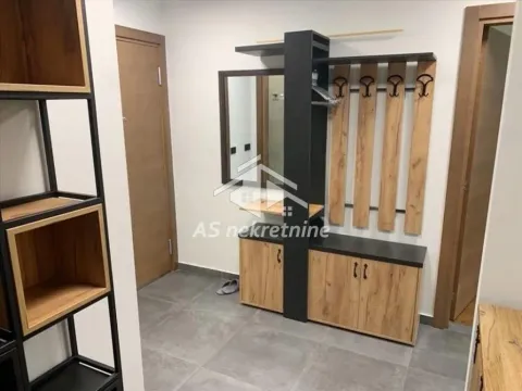 Izdavanje, trosoban stan, 90m², Banovo Brdo, Beograd - image 22