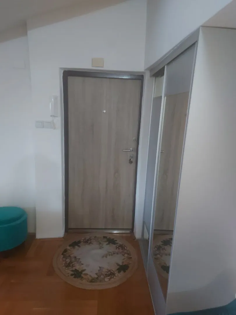 Prodaja, trosoban stan, 58m², Stari Aerodrom, Podgorica