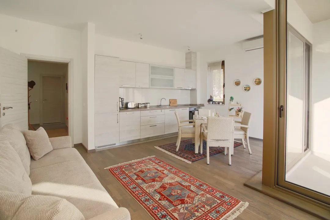 Prodaja, dvosoban stan, 73m², Mažina, Tivat