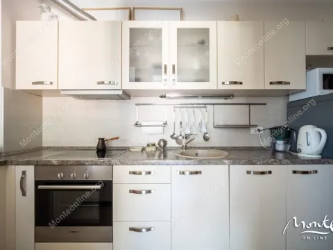 Prodaja, dvosoban stan, 81m², Dobrota, Kotor - image 10