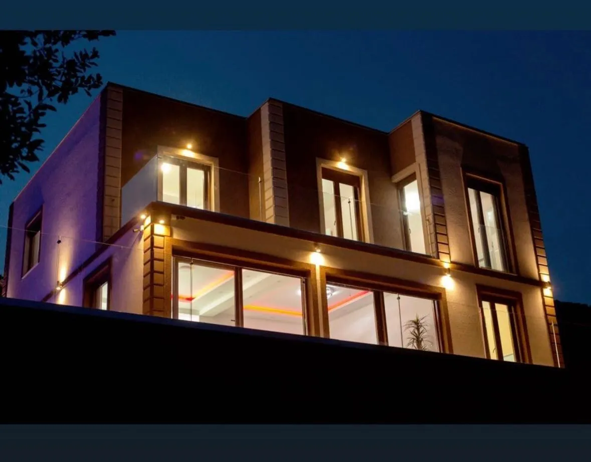 Rent, house, 140m², Baošići, Herceg Novi
