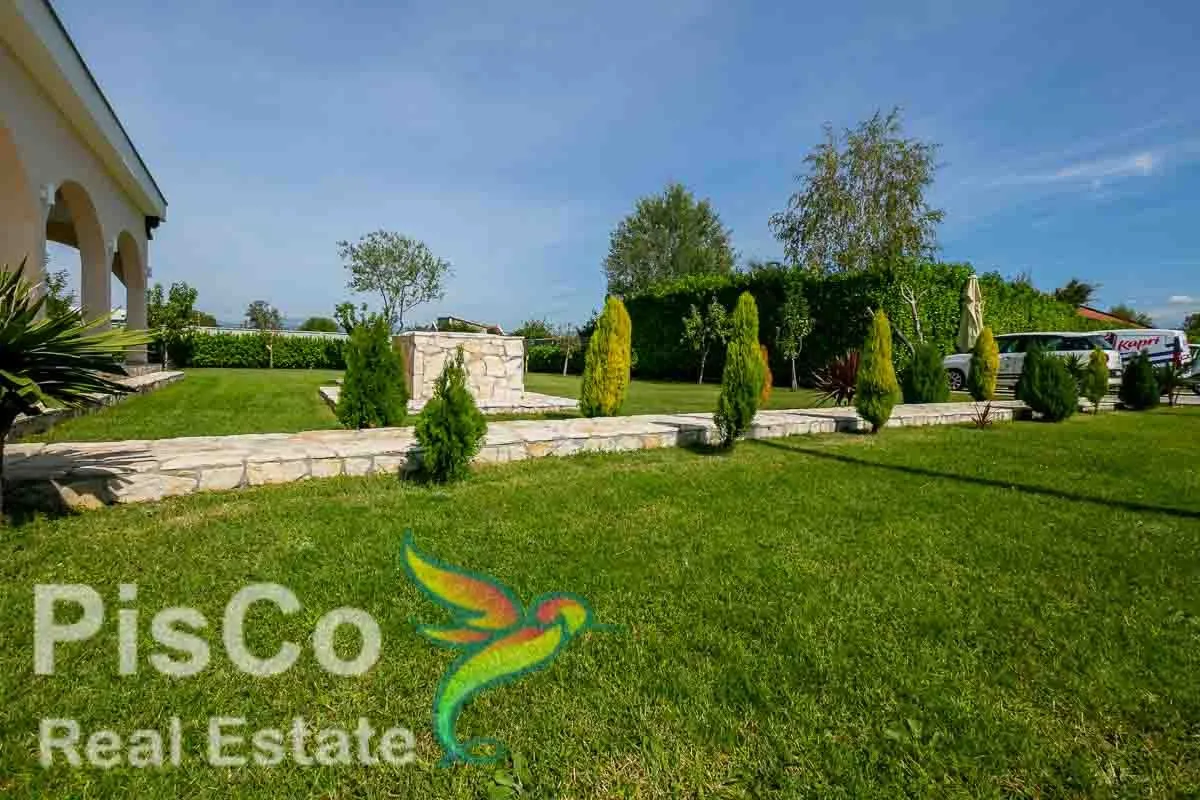Izdavanje, kuća, 170m², Podgorica, Crna Gora