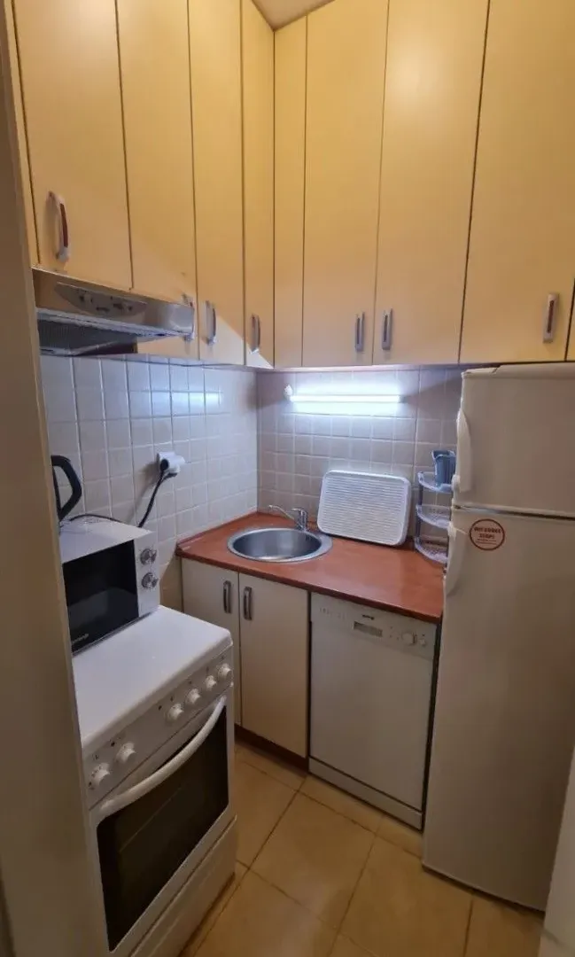 Izdavanje, garsonjera, 31m², Kruševac, Podgorica