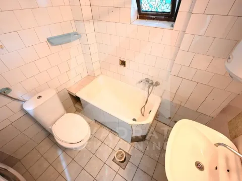 Rent, two bedroom apartment, 80m², Stari Aerodrom, Podgorica - image 10