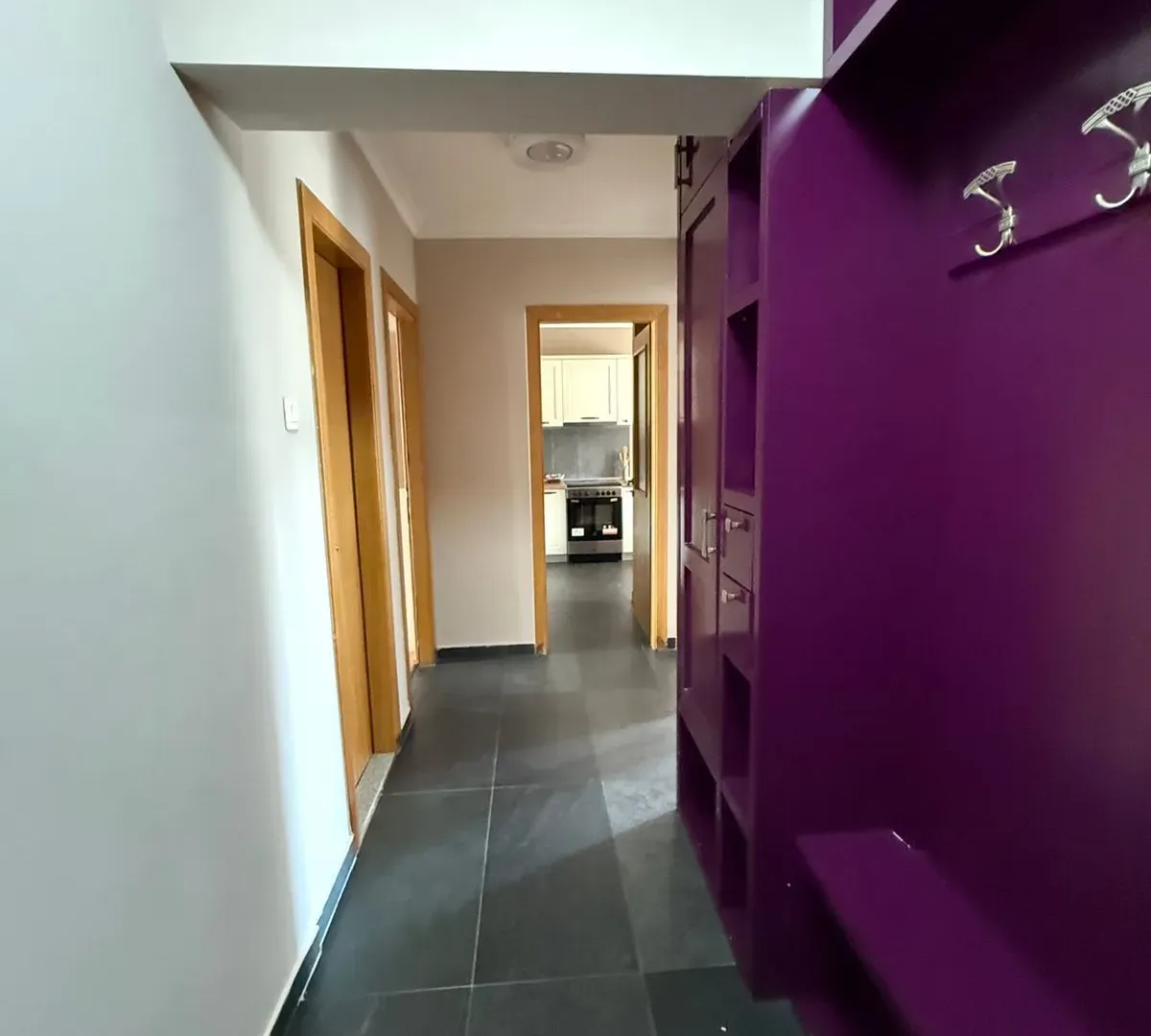 Izdavanje, dvosoban stan, 74m², Blok 9, Podgorica