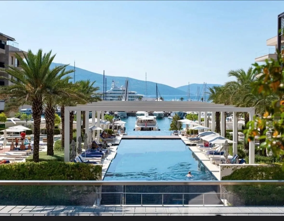 Prodaja, kuća, 200m², Donja Lastva, Tivat