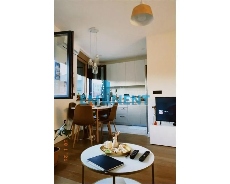 Izdavanje, stan, 38m², Južni Bulevar, Vračar Sve Podlokacije