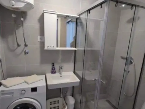 Izdavanje, stan, 43m², Bečići, Budva - image 12