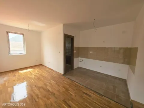 Izdavanje, jednosoban stan, 45m², Kaludjerica, Grocka - image 6