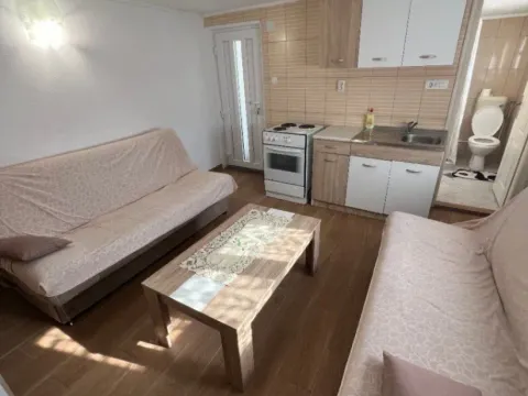 Rent, apartment, 20m², Šušanj, Bar - image 3