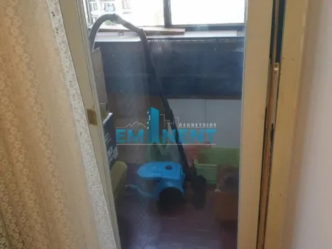 Izdavanje, trosoban stan, 84m², Zemun Centar, Zemun Sve Podlokacije - image 10