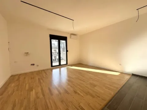 Prodaja, trosoban stan, 90m², Zagorič, Podgorica - image 11