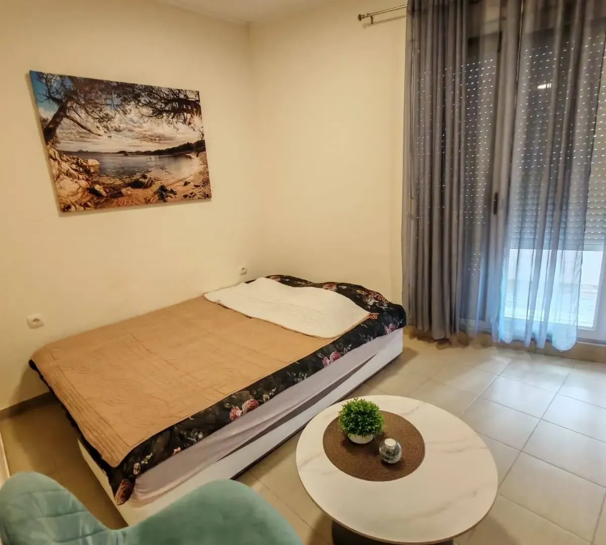 Rent, one bedroom apartment, 35m², Bečići, Budva