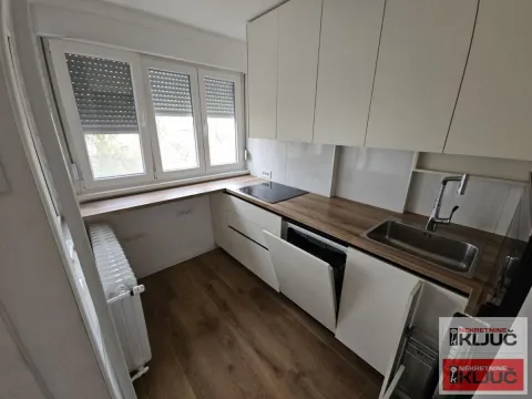 Prodaja, trosoban stan, 75m², Socijalno, Novi Sad Sve Podlokacije - image 5