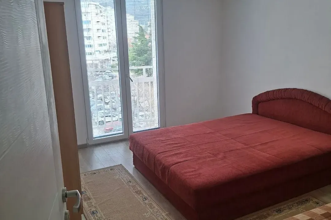 Rent, one bedroom apartment, 58m², Centar, Bar