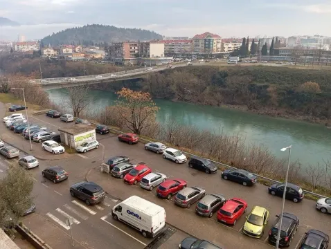 Izdavanje, trosoban stan, 90m², Podgorica, Crna Gora - image 14