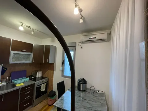 Prodaja, jednosoban stan, 39m², Stari Aerodrom, Podgorica - image 9