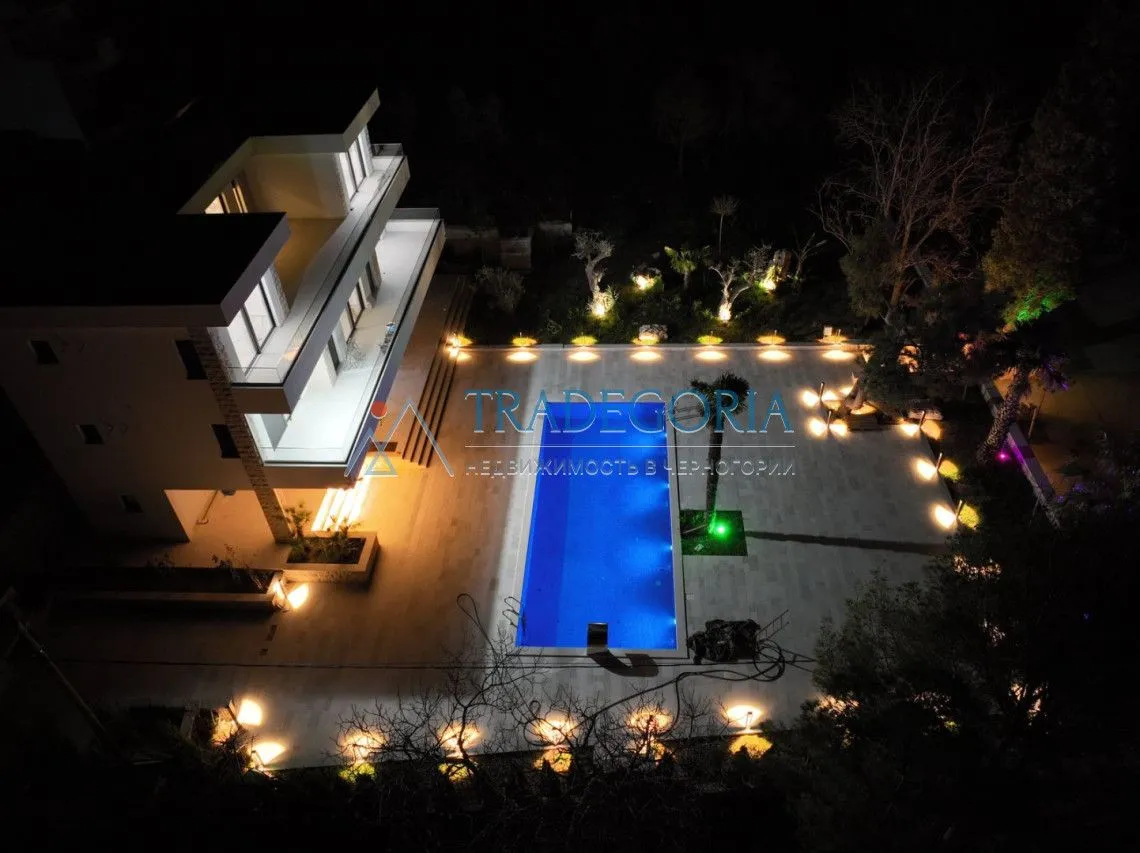 Prodaja, kuća, 450m², Bar, Crna Gora