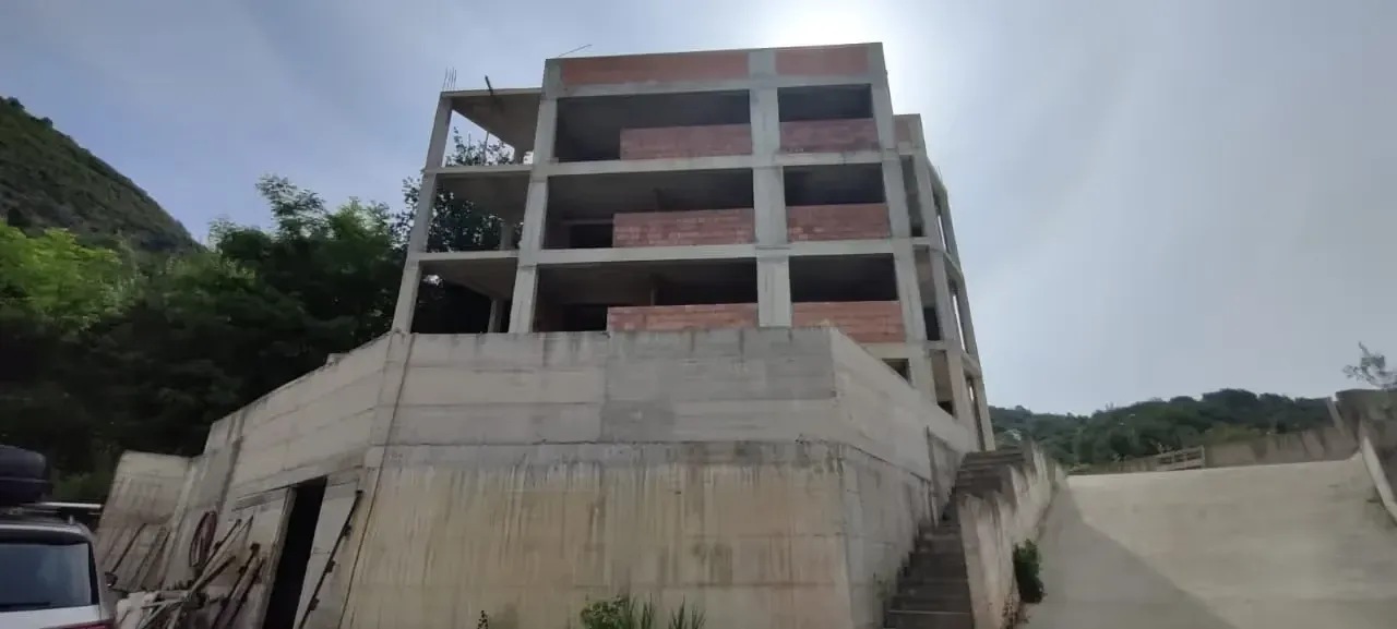 Prodaja, kuća, 550m², Tivat, Crna Gora