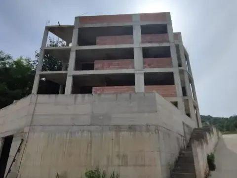 Sale, house, 550m², Tivat, Crna Gora - image 2