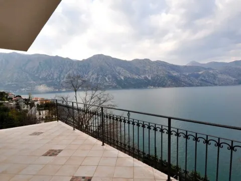Prodaja, kuća, 424m², Kostanjica, Kotor - image 11
