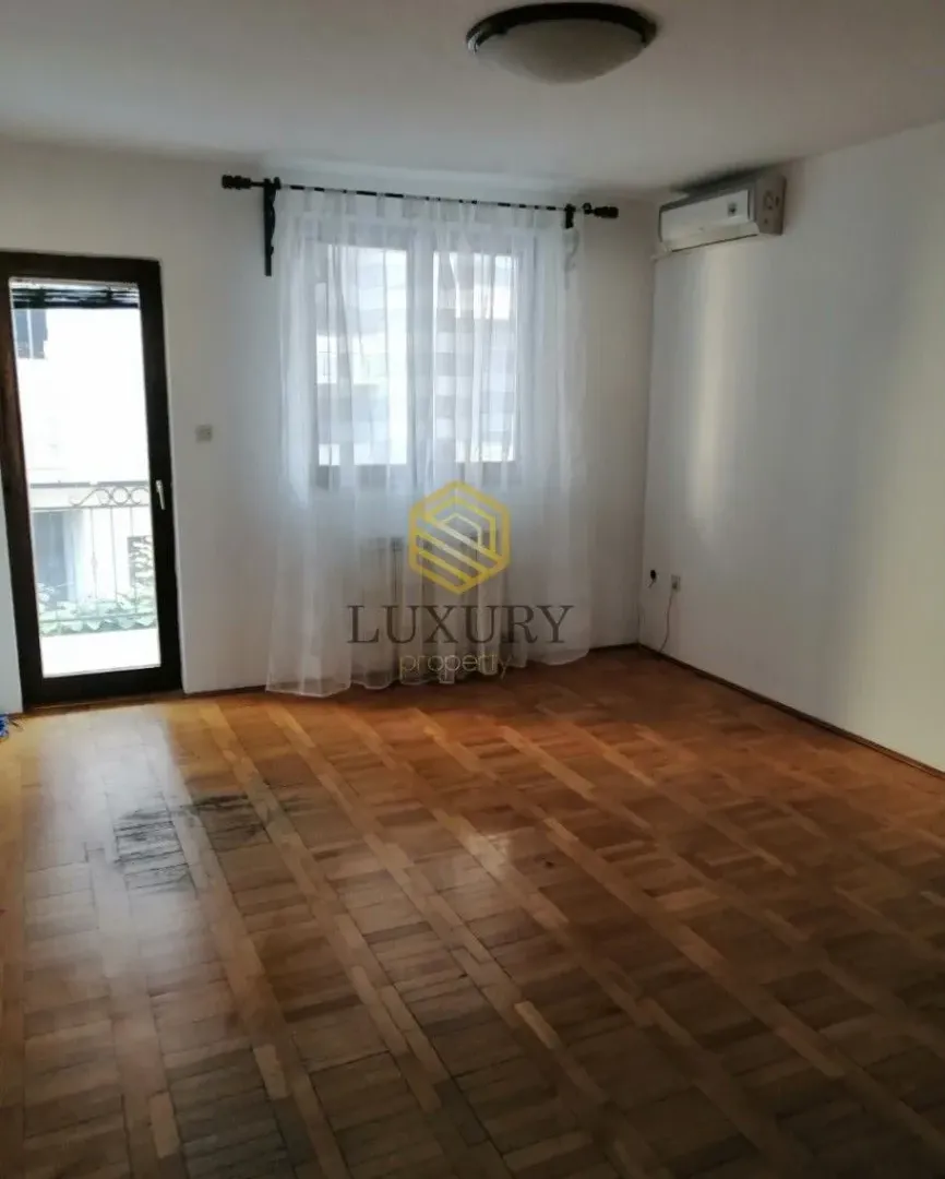 Rent, house, 300m², City Kvart, Podgorica