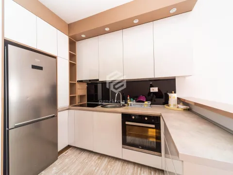 Sale, two bedroom apartment, 61m², Blok 9, Podgorica - image 1