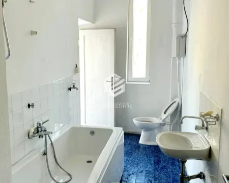 Prodaja, dvosoban stan, 64m², Centar, Podgorica - image 5
