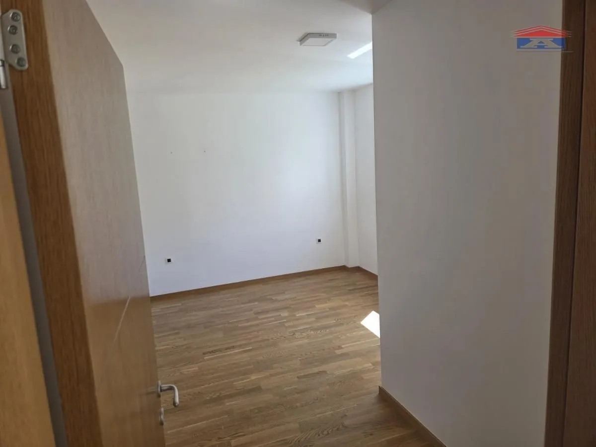 Rent, office space, 40m², Sajmište, Novi Sad