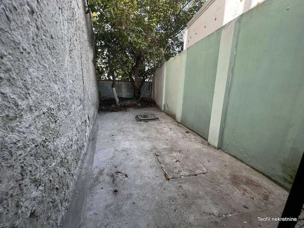 Sale, house, 220m², Cvetkova Pijaca, Zvezdara Sve Podlokacije