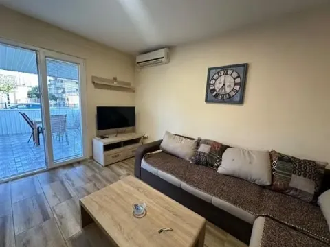 Rent, house, 70m², Tološi, Podgorica - image 4