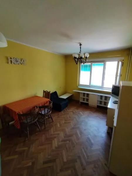 Izdavanje, dvosoban stan, 37m², Sajmište, Novi Sad