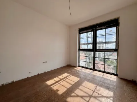 Prodaja, četvorosoban stan, 110m², Vračar Hram, Vračar Sve Podlokacije - image 4