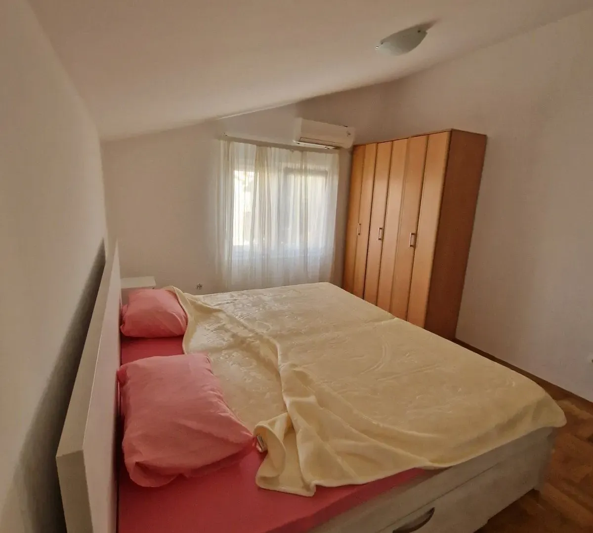 Rent, three bedroom apartment, 115m², Tološi, Podgorica