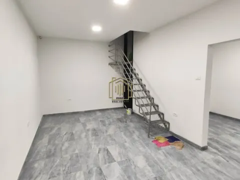 Izdavanje, poslovni prostor, 48m², Integralovo, Nikšić - image 3