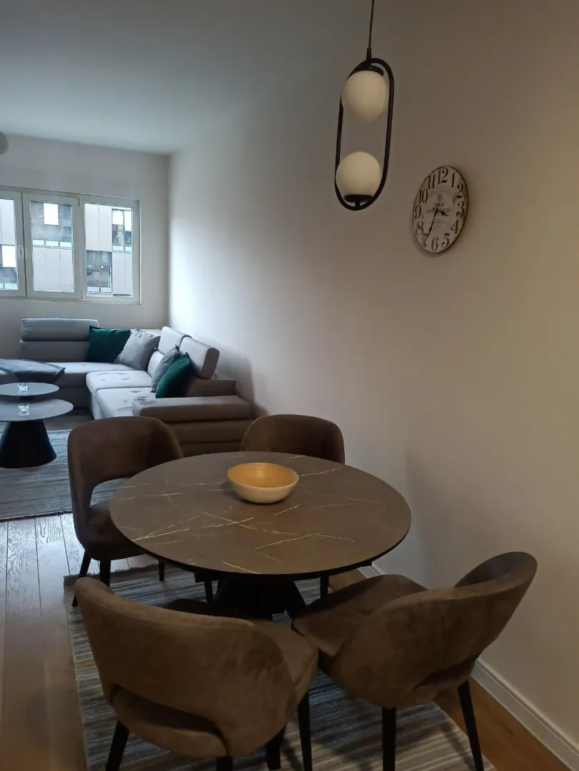 Izdavanje, dvosoban stan, 47m², City Kvart, Podgorica