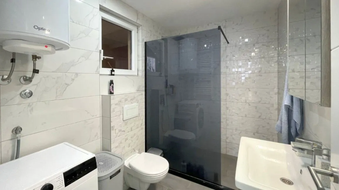 Prodaja, trosoban stan, 103m², Loznica, Srbija