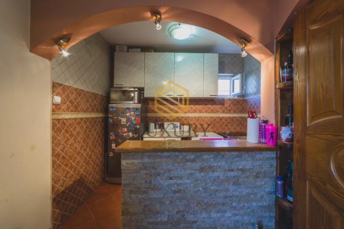 Rent, house, 200m², Donji Kokoti, Podgorica