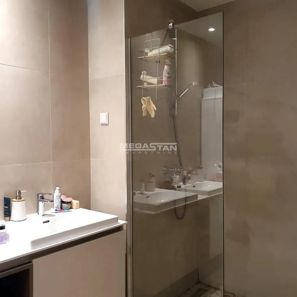 Sale, three bedroom apartment, 110m², Savski Venac, Beograd