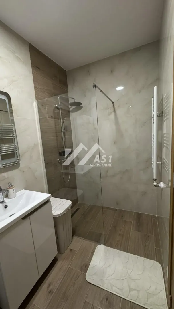 Izdavanje, dvosoban stan, 43m², Telep, Novi Sad Sve Podlokacije
