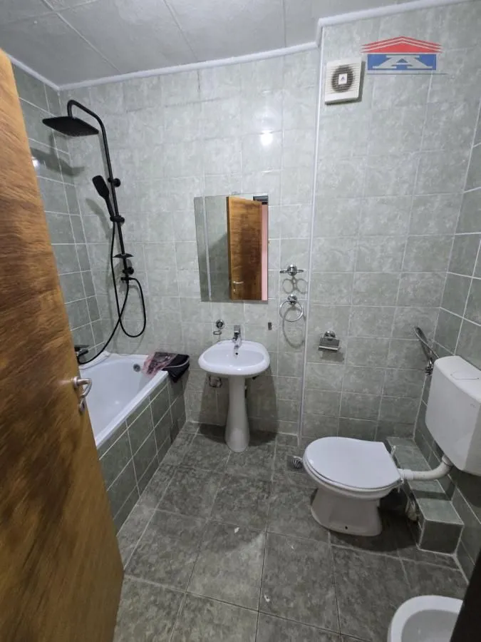 Prodaja, četvorosoban stan, 96m², Nova Detelinara, Novi Sad Sve Podlokacije