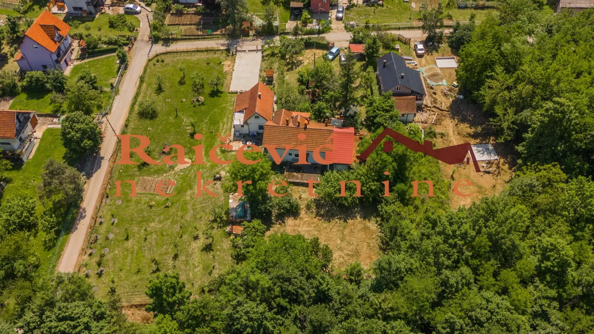 Prodaja, kuća, 196m², Arnajevo, Barajevo