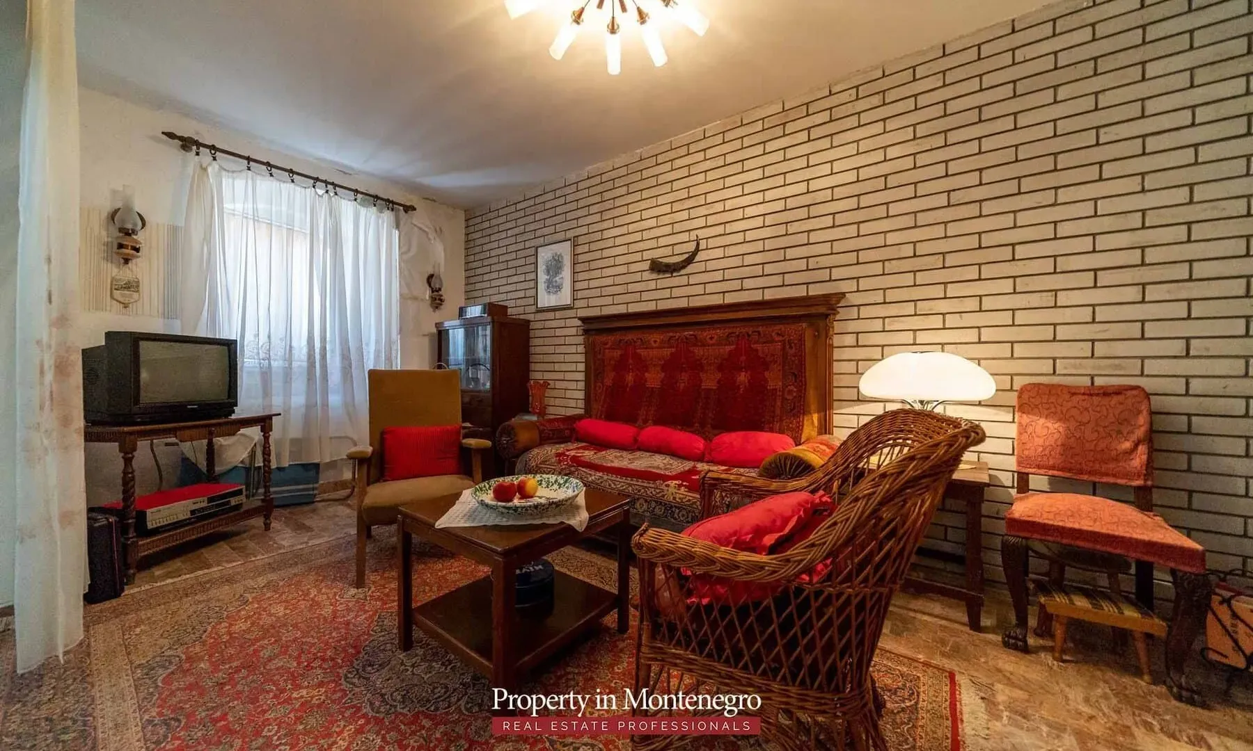 Prodaja, kuća, 321m², Prčanj, Kotor