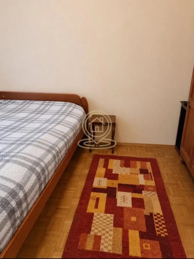 Izdavanje, četvorosoban stan, 90m², Novi Beograd Blok 28, Novi Beograd Sve Podlokacije