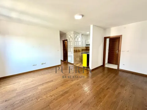 Izdavanje, dvosoban stan, 56m², City Kvart, Podgorica - image 2