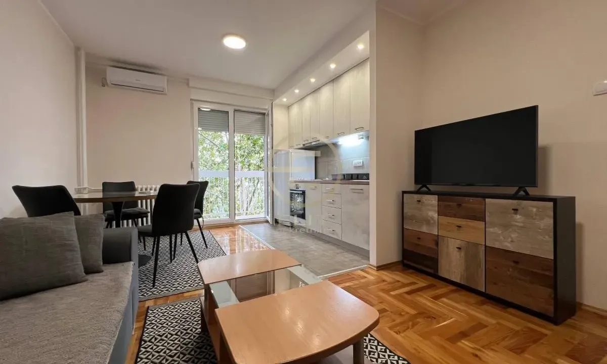 Izdavanje, dvosoban stan, 65m², Liman 3, Novi Sad Sve Podlokacije