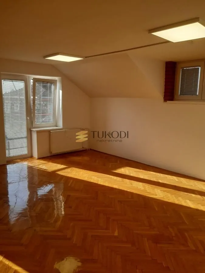 Rent, office space, 303m², Telep, Novi Sad Sve Podlokacije